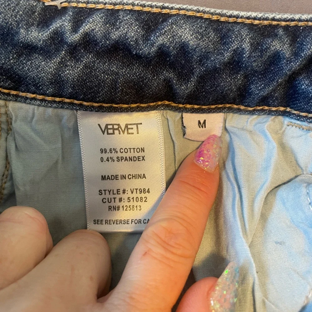 Vervet The Britt Frayed Denim Shorts - Picture 6 of 6